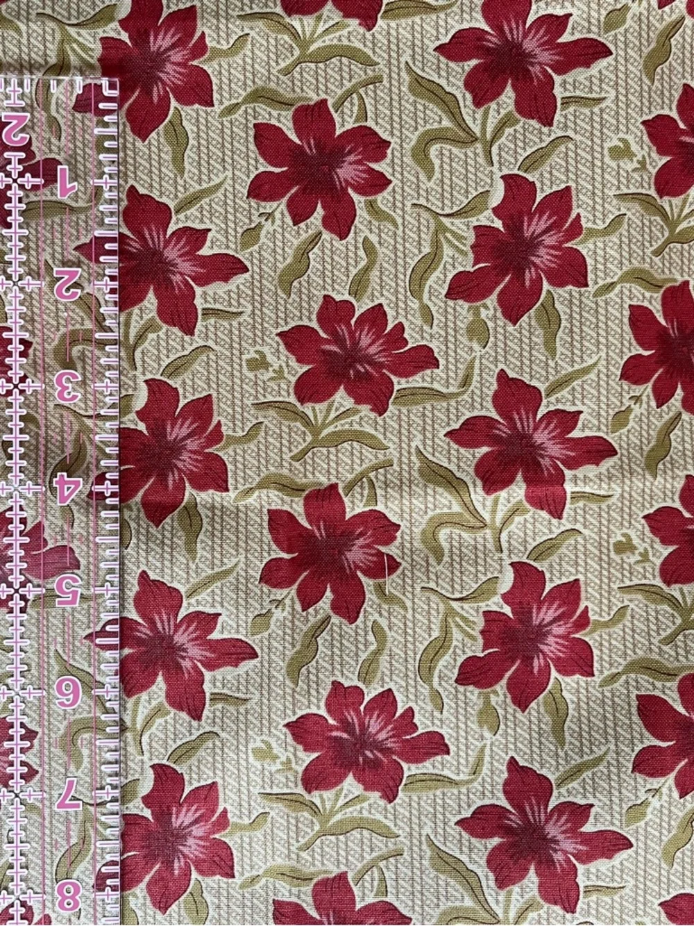 🧵$10 OFF $30✨ Cotton Quilting Fabric Red Floral Bundle Remnants